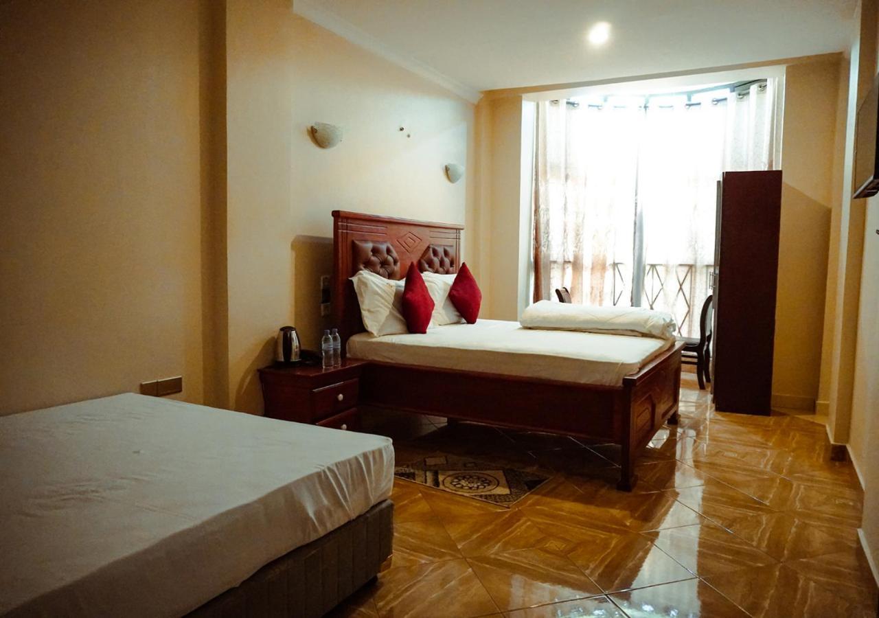 Senator Hotel 阿鲁沙 外观 照片