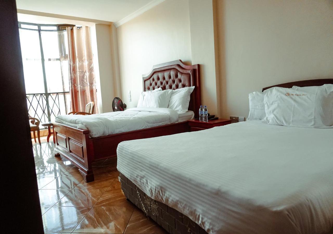 Senator Hotel 阿鲁沙 外观 照片