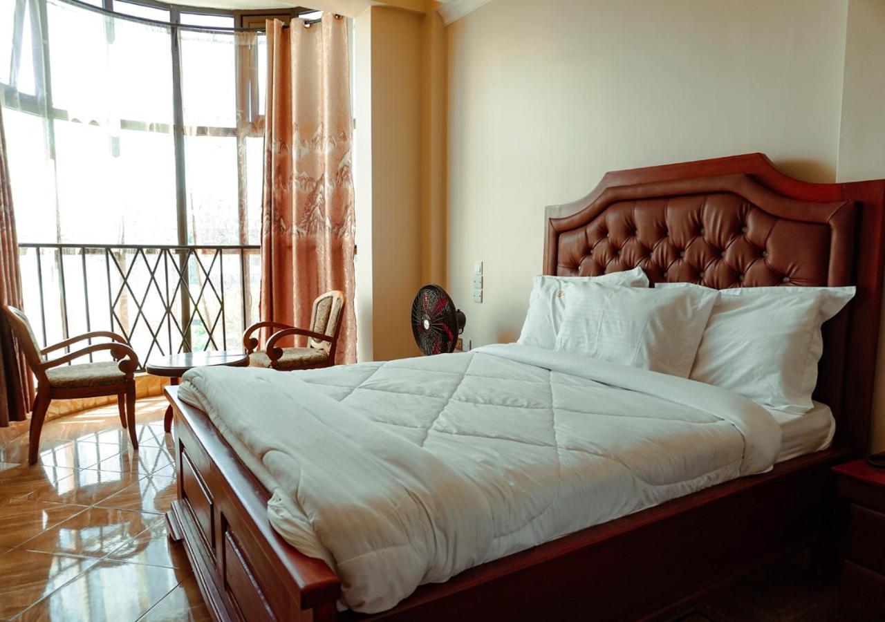 Senator Hotel 阿鲁沙 外观 照片